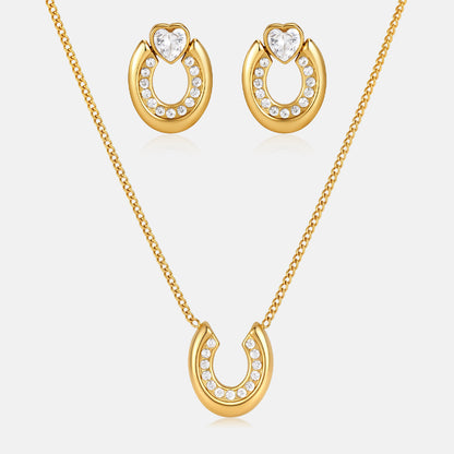 U-shaped horseshoe set